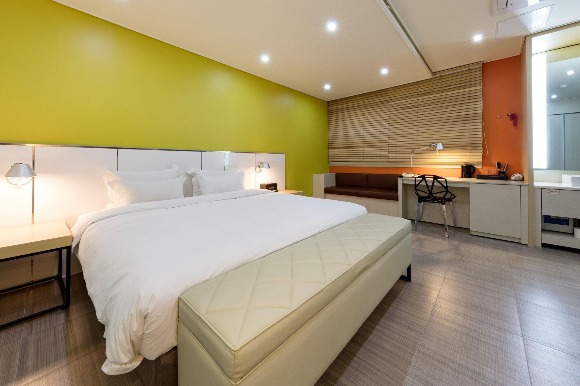 Gwangju Metropolitan City Hotel France מראה חיצוני תמונה