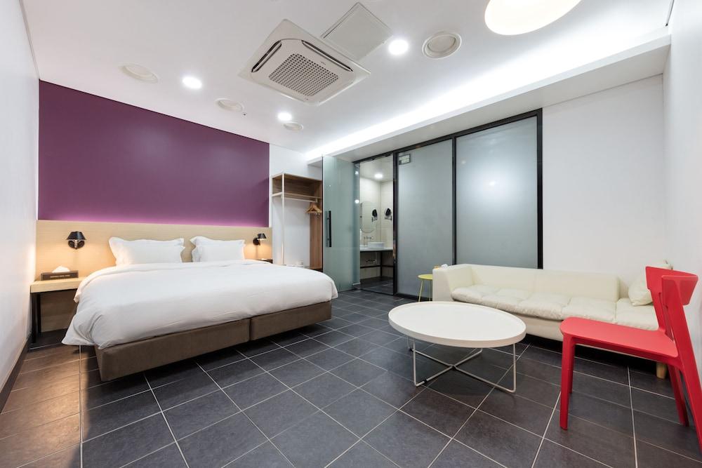 Gwangju Metropolitan City Hotel France מראה חיצוני תמונה