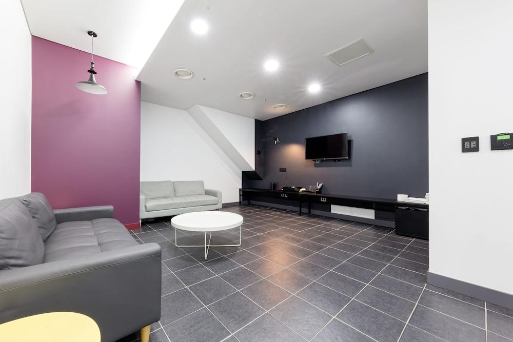 Gwangju Metropolitan City Hotel France מראה חיצוני תמונה
