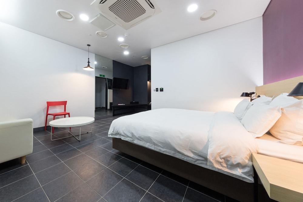 Gwangju Metropolitan City Hotel France מראה חיצוני תמונה