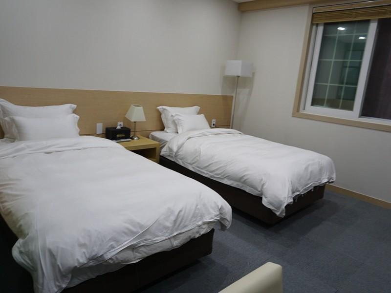 Gwangju Metropolitan City Hotel France מראה חיצוני תמונה