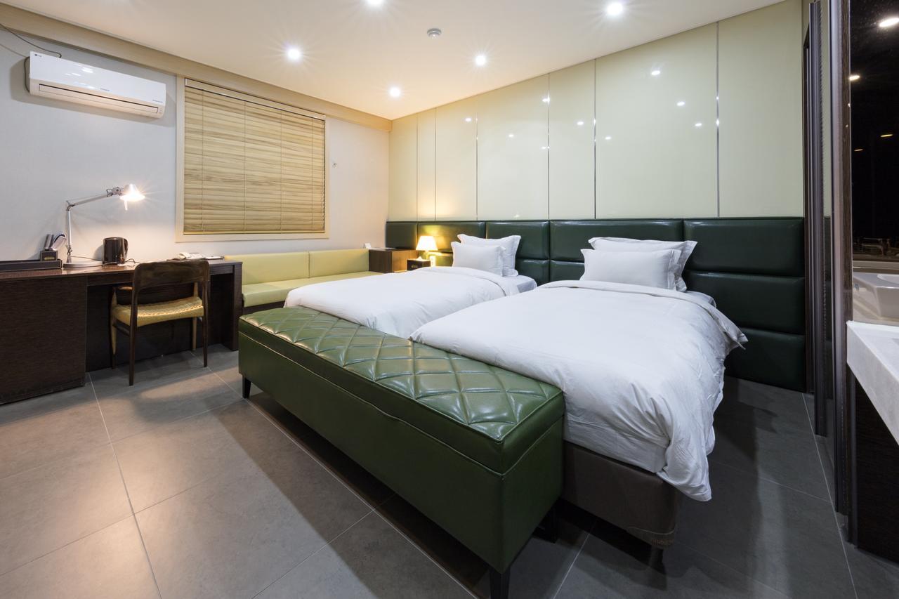 Gwangju Metropolitan City Hotel France מראה חיצוני תמונה